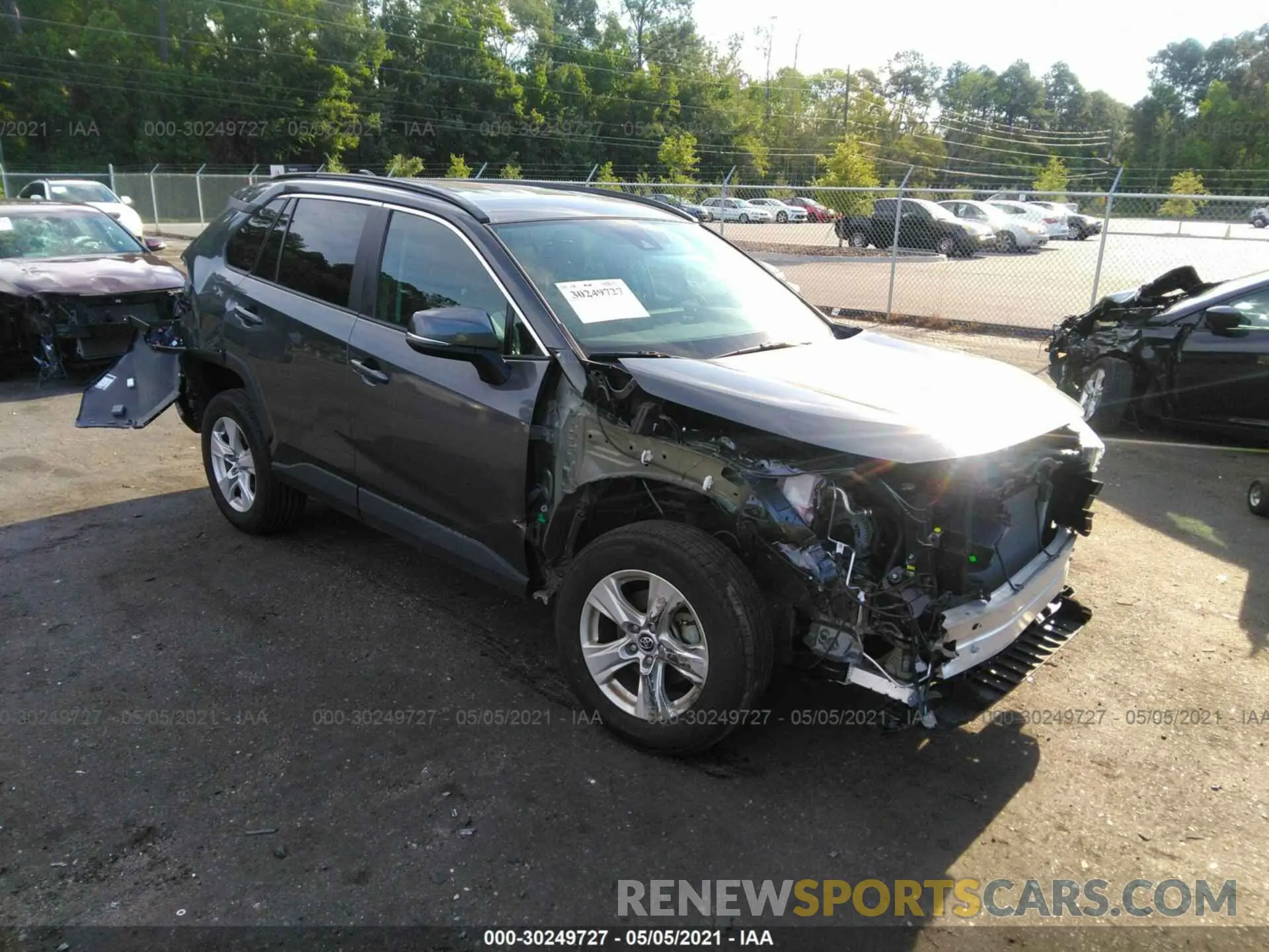 1 Photograph of a damaged car 2T3P1RFV6LC082868 TOYOTA RAV4 2020