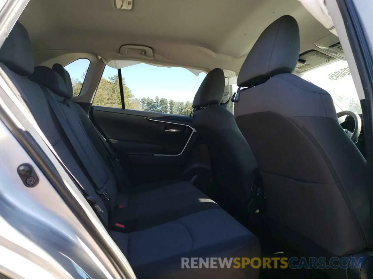 11 Фотография поврежденного автомобиля 2T3P1RFV6LC098715 TOYOTA RAV4 2020
