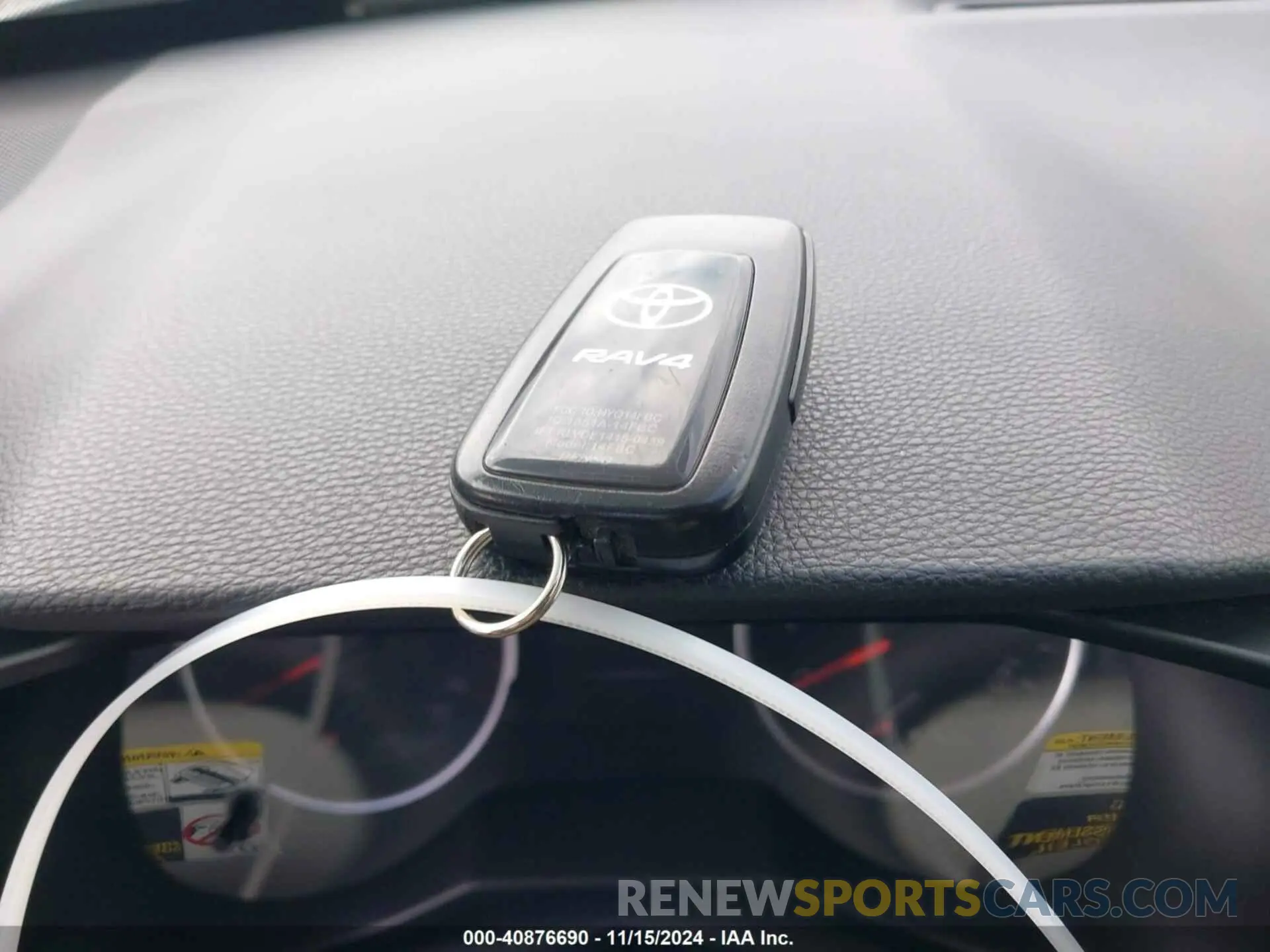11 Фотография поврежденного автомобиля 2T3P1RFV6LC102200 TOYOTA RAV4 2020