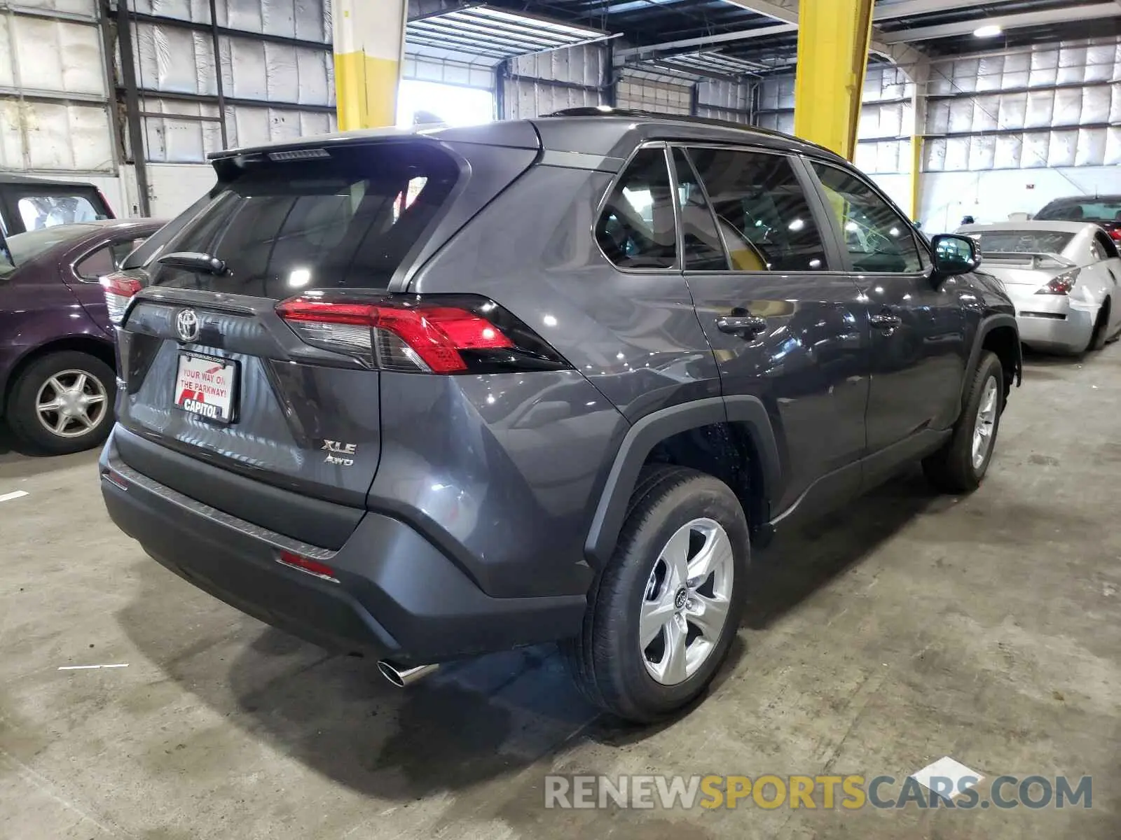 4 Photograph of a damaged car 2T3P1RFV6LC113004 TOYOTA RAV4 2020