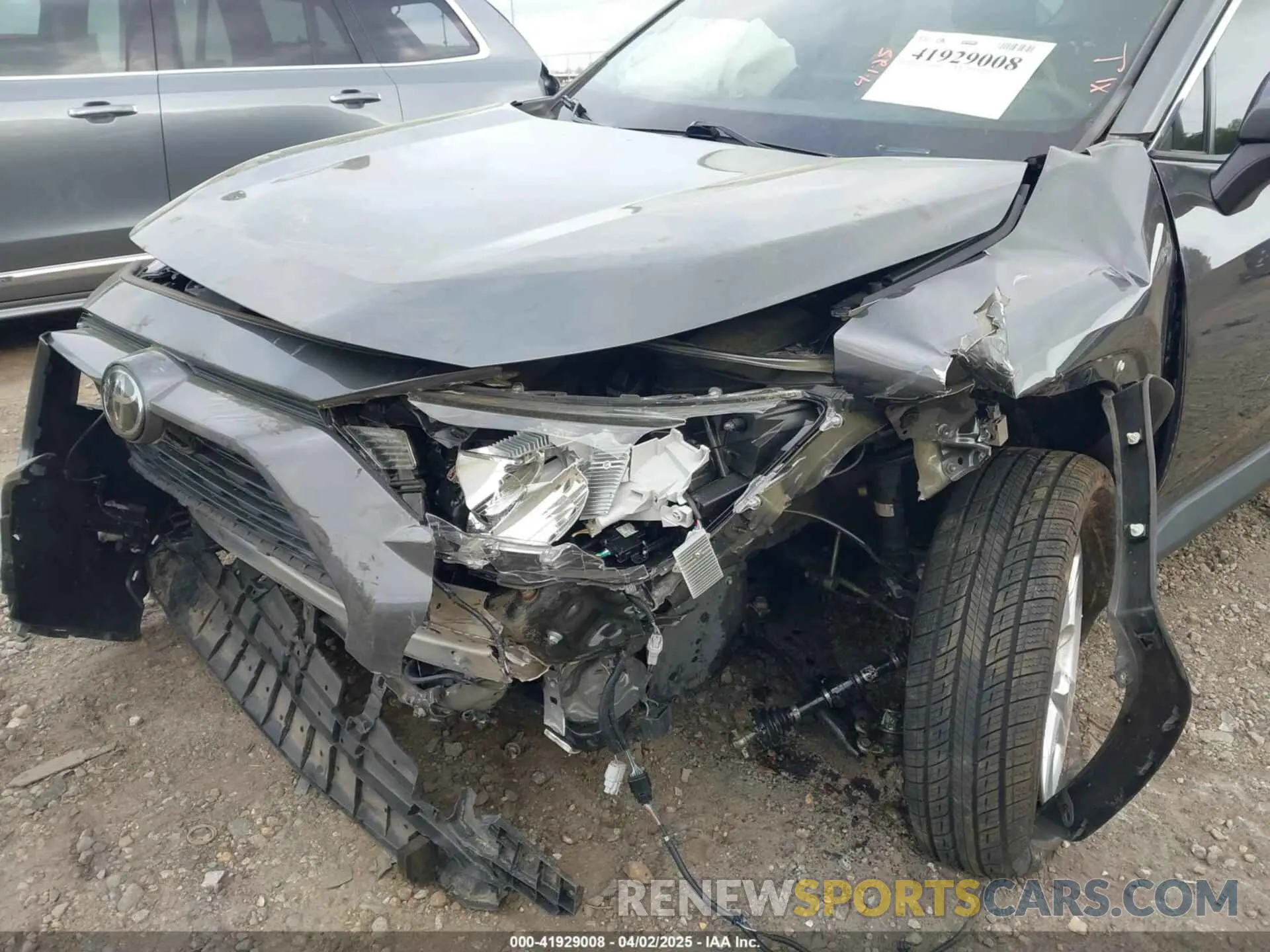 6 Photograph of a damaged car 2T3P1RFV6LC124231 TOYOTA RAV4 2020