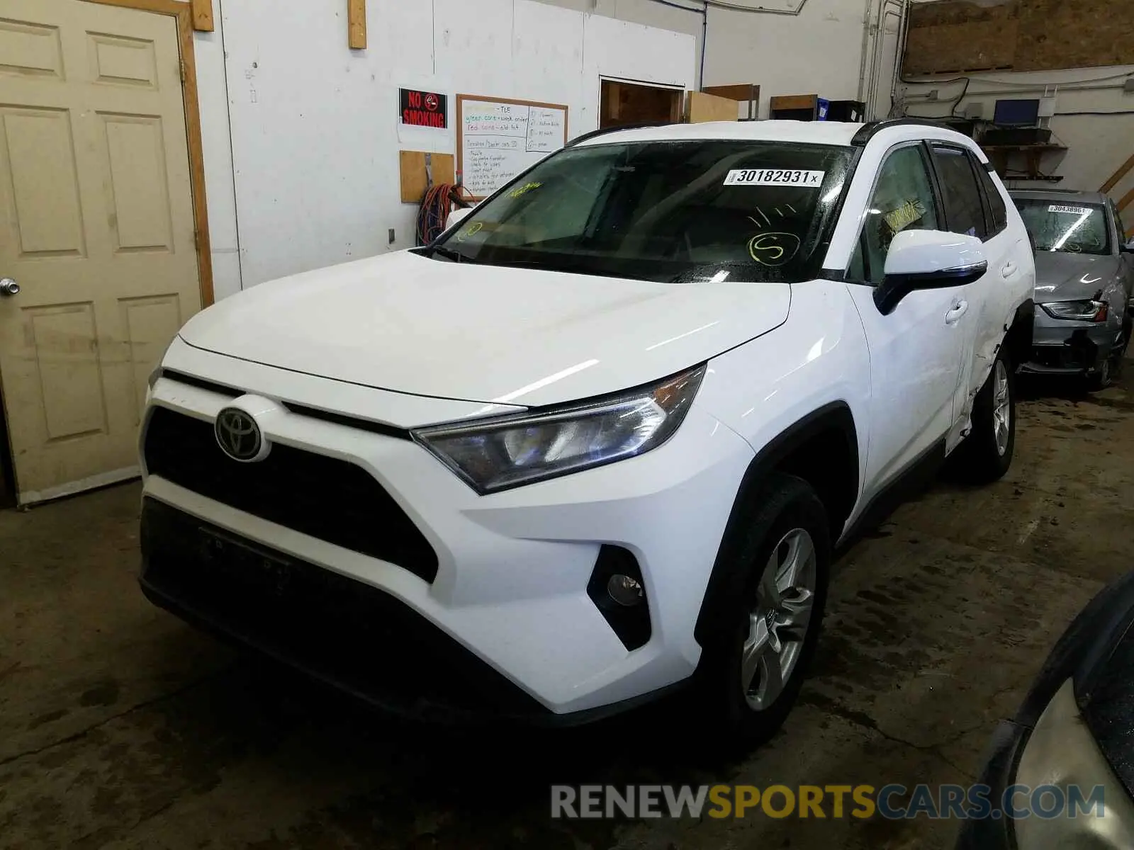 2 Photograph of a damaged car 2T3P1RFV6LW139939 TOYOTA RAV4 2020