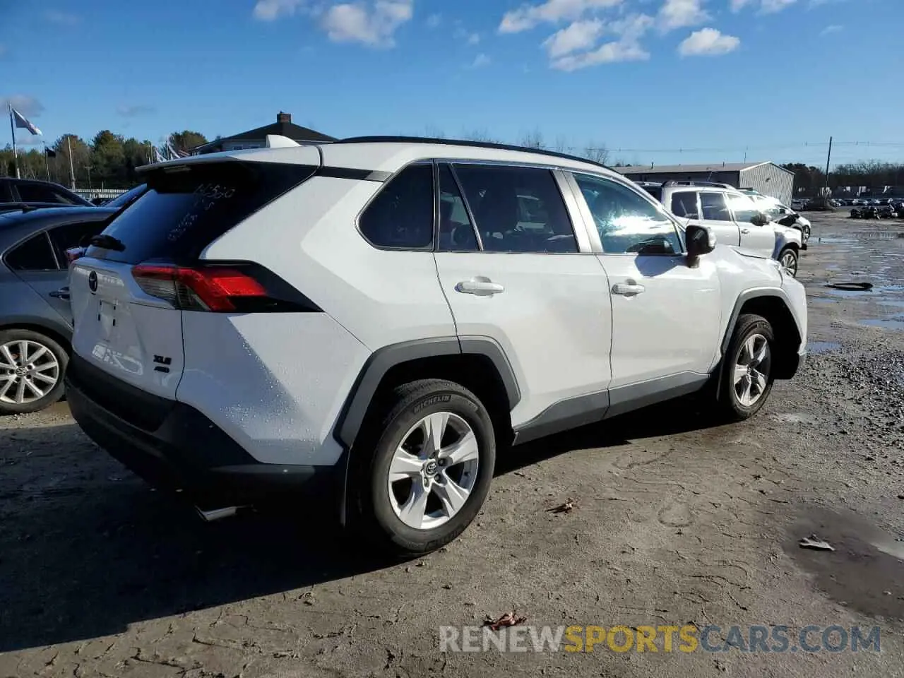 3 Фотография поврежденного автомобиля 2T3P1RFV7LW132448 TOYOTA RAV4 2020