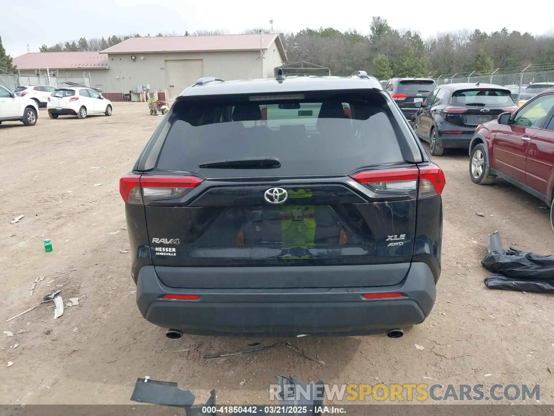 16 Photograph of a damaged car 2T3P1RFV8LC061598 TOYOTA RAV4 2020