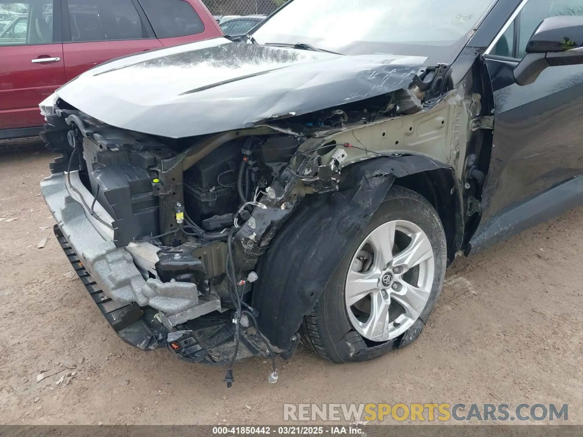 18 Photograph of a damaged car 2T3P1RFV8LC061598 TOYOTA RAV4 2020