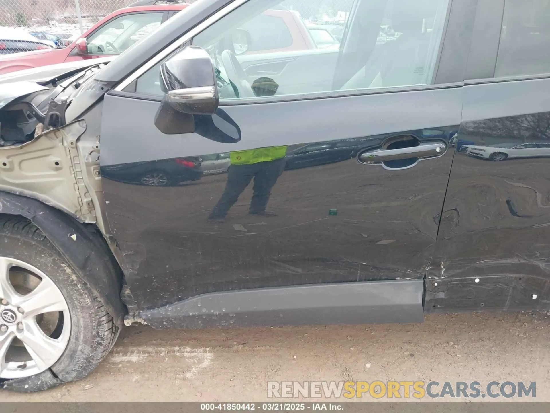 20 Photograph of a damaged car 2T3P1RFV8LC061598 TOYOTA RAV4 2020