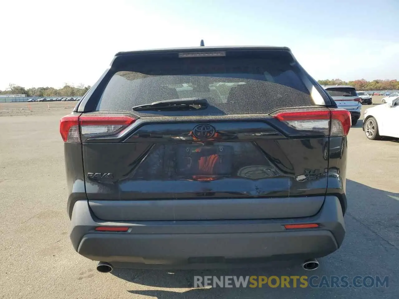 6 Photograph of a damaged car 2T3P1RFV8LC075971 TOYOTA RAV4 2020