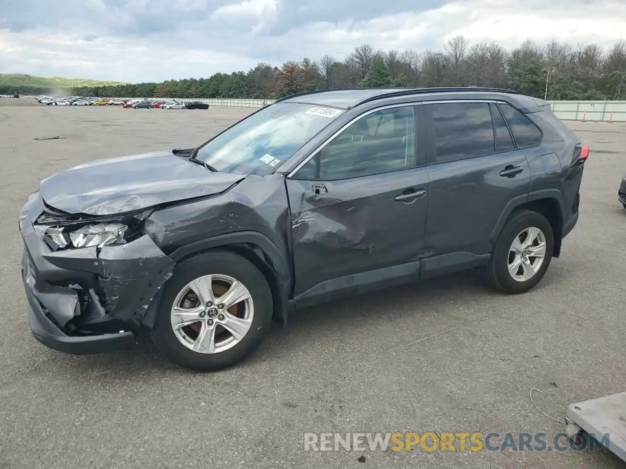 1 Photograph of a damaged car 2T3P1RFV8LC136333 TOYOTA RAV4 2020