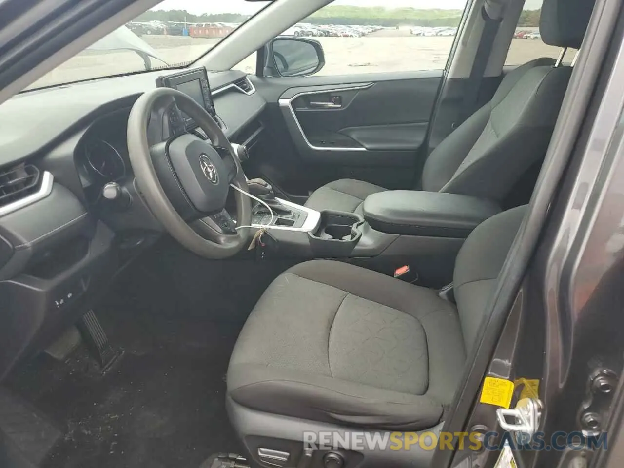 7 Photograph of a damaged car 2T3P1RFV8LC136333 TOYOTA RAV4 2020