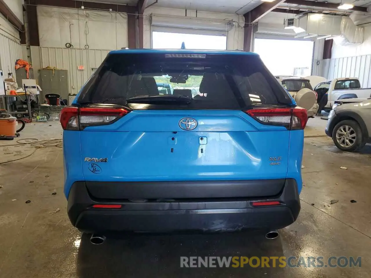 6 Фотография поврежденного автомобиля 2T3P1RFV8LW096317 TOYOTA RAV4 2020