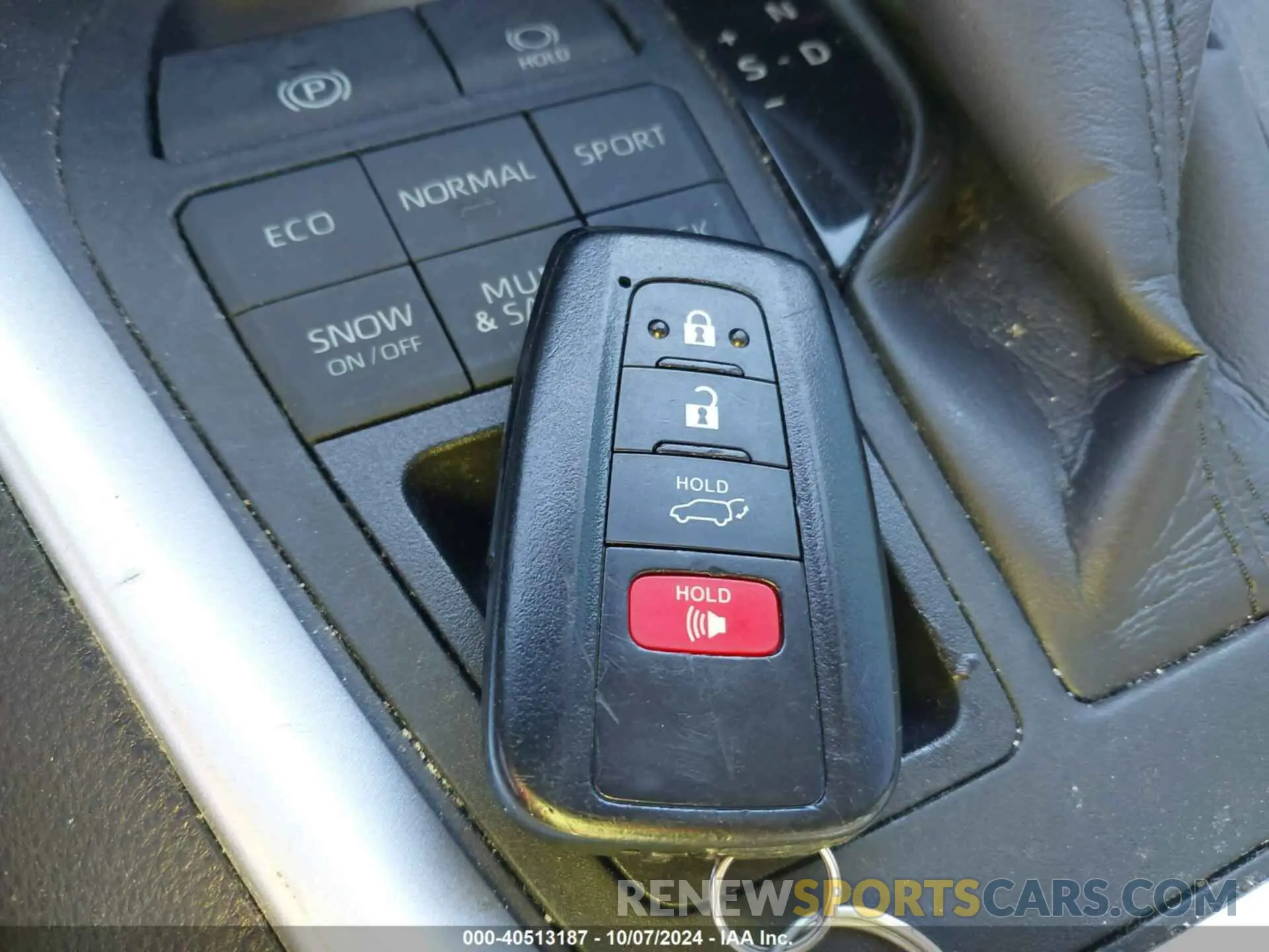 11 Фотография поврежденного автомобиля 2T3P1RFV8LW108904 TOYOTA RAV4 2020