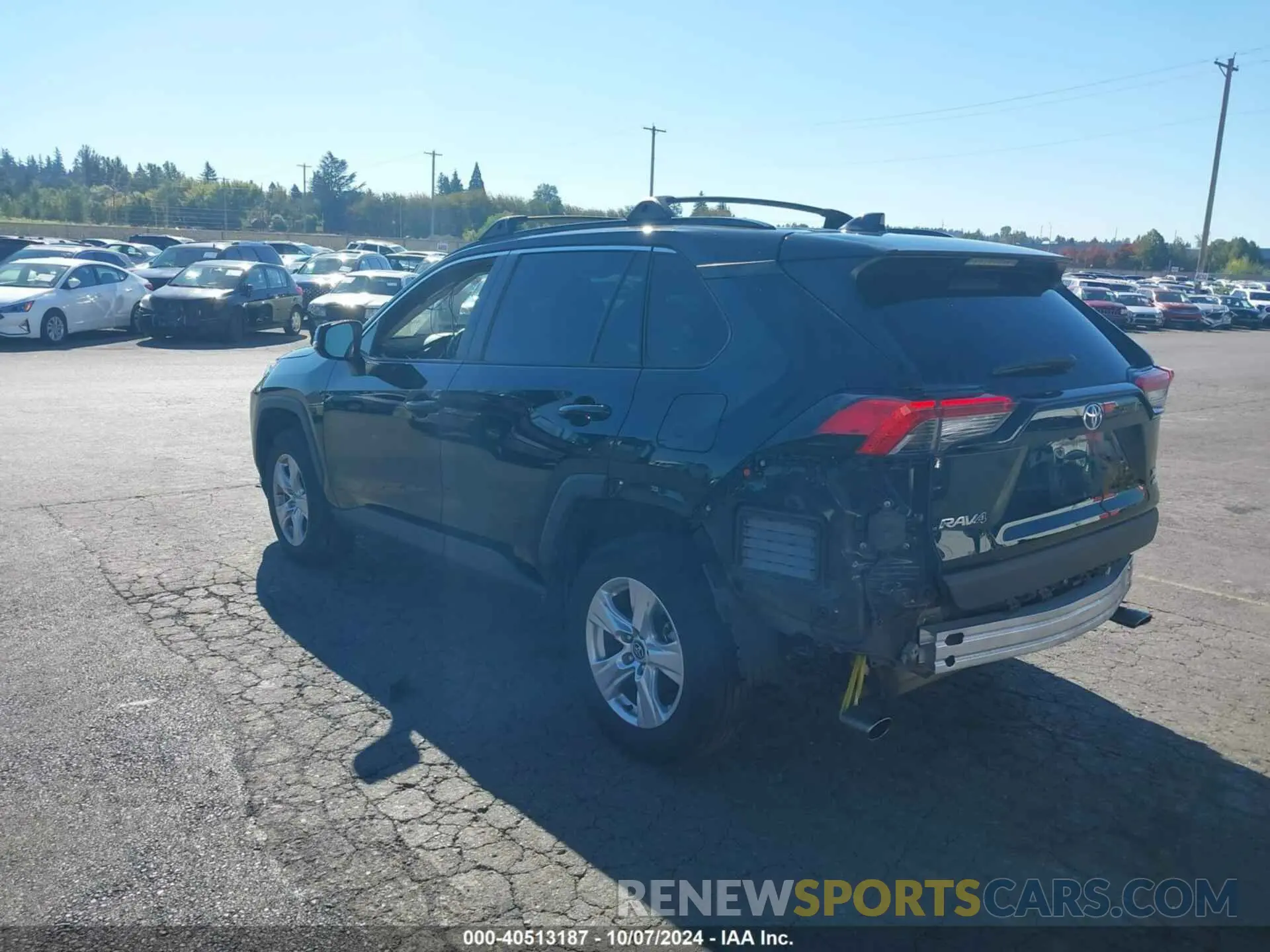 3 Фотография поврежденного автомобиля 2T3P1RFV8LW108904 TOYOTA RAV4 2020
