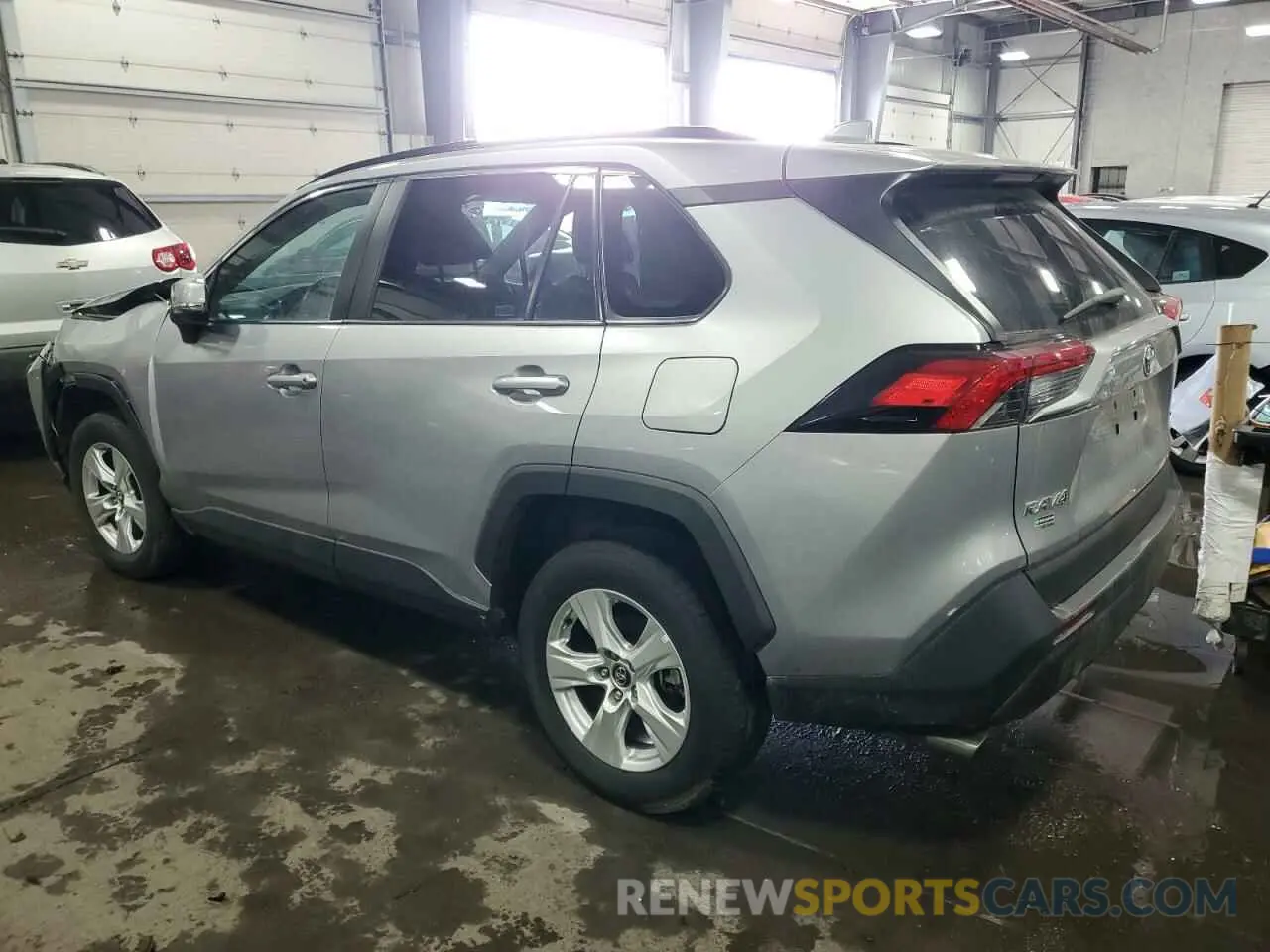 2 Photograph of a damaged car 2T3P1RFV9LC101638 TOYOTA RAV4 2020