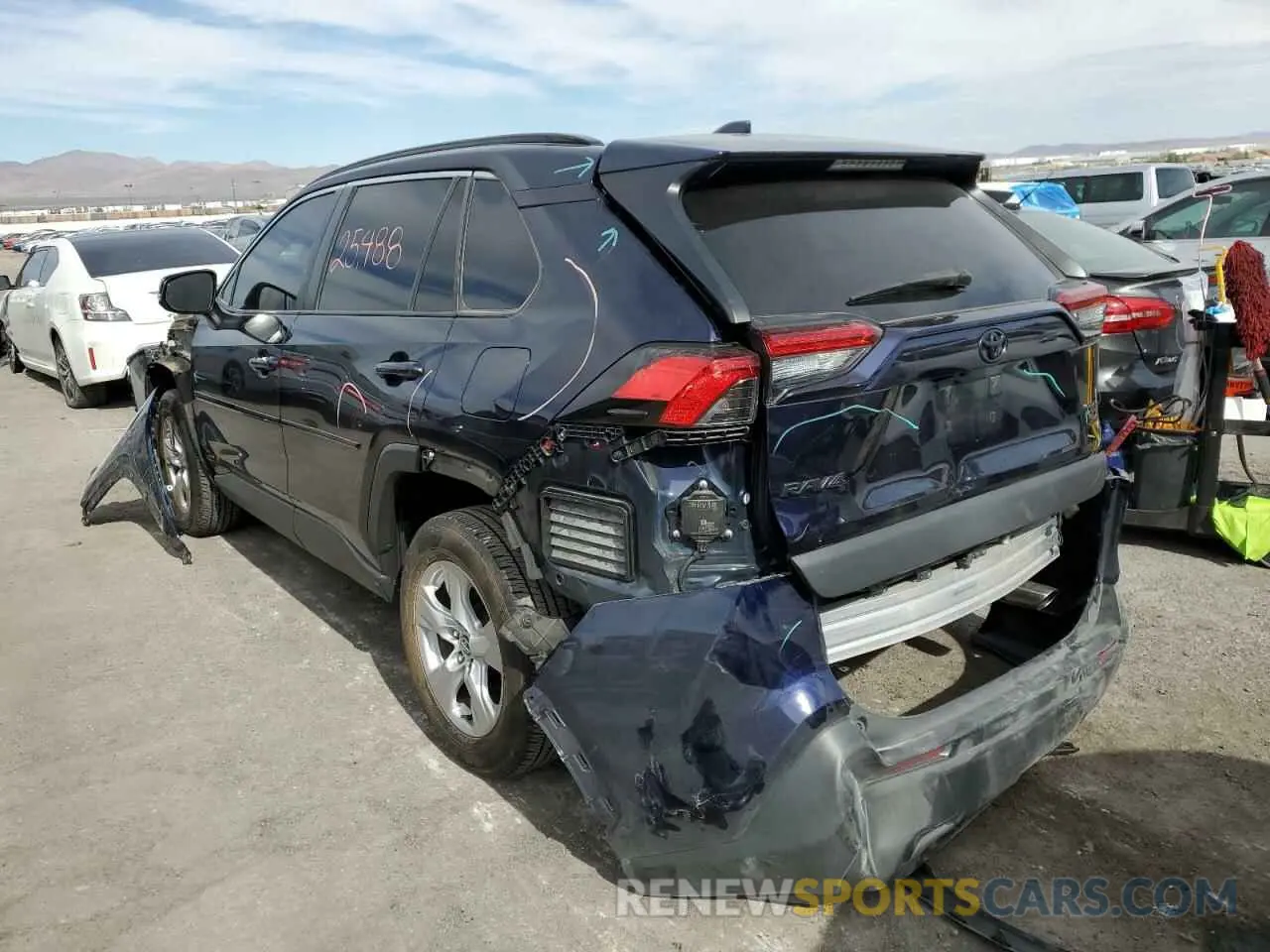 3 Фотография поврежденного автомобиля 2T3P1RFV9LC115068 TOYOTA RAV4 2020