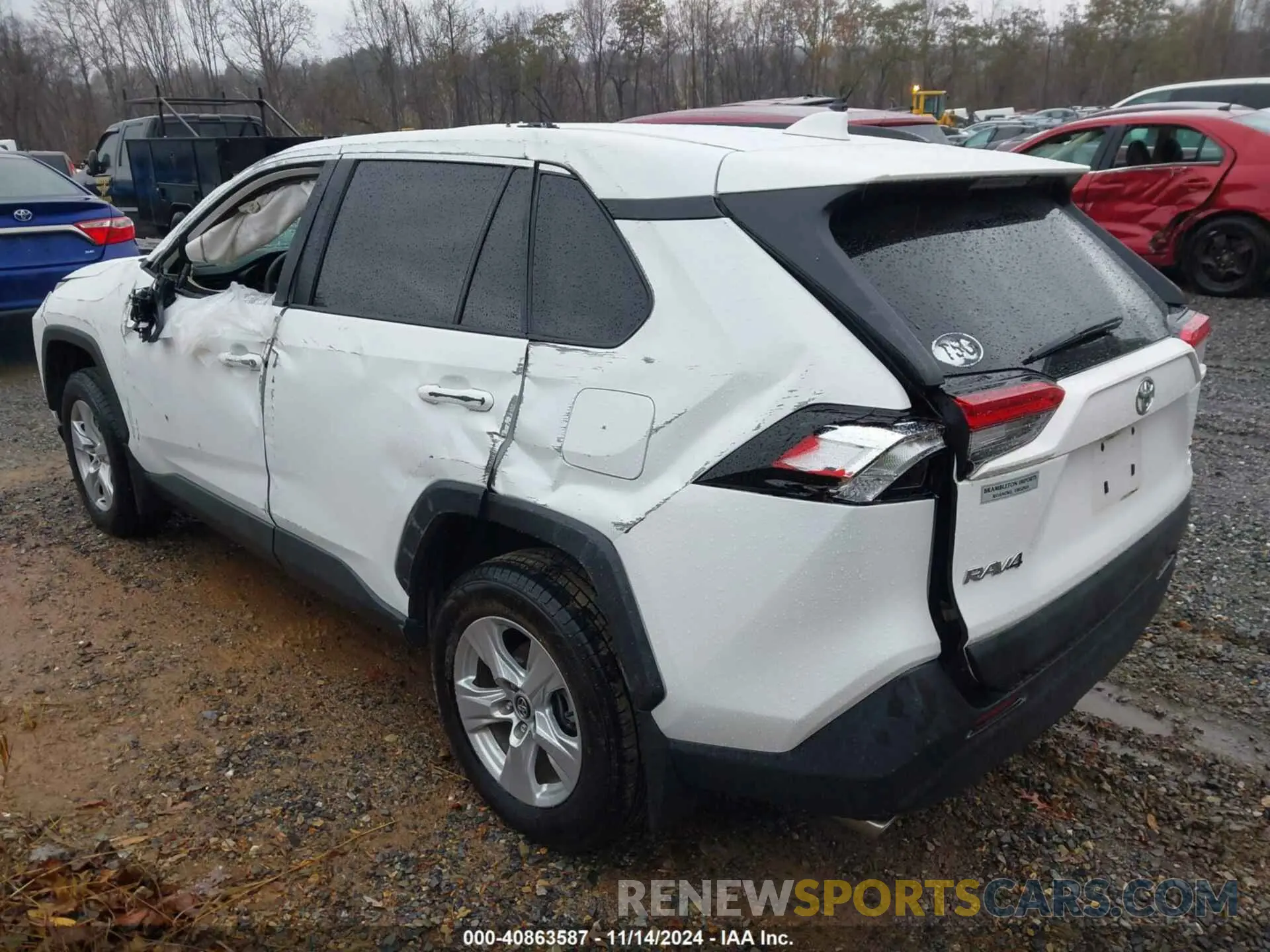 14 Photograph of a damaged car 2T3P1RFV9LW084581 TOYOTA RAV4 2020