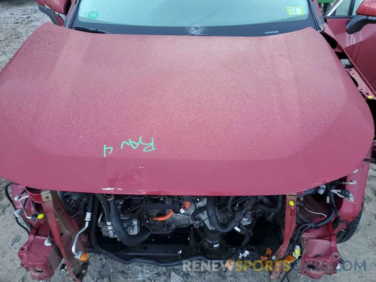 12 Photograph of a damaged car 2T3RWRFV0LW063614 TOYOTA RAV4 2020