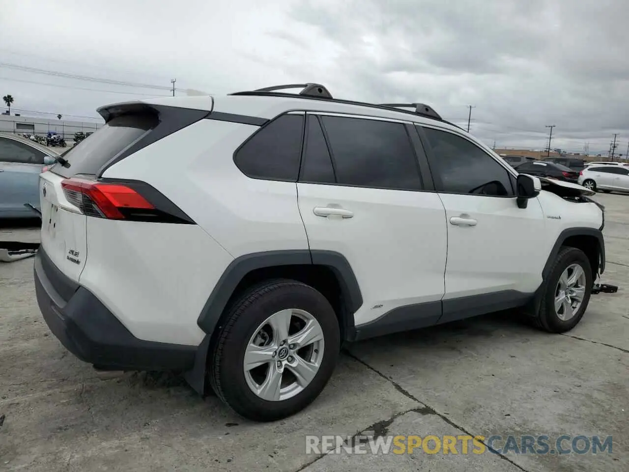 3 Фотография поврежденного автомобиля 2T3RWRFV1LW054520 TOYOTA RAV4 2020