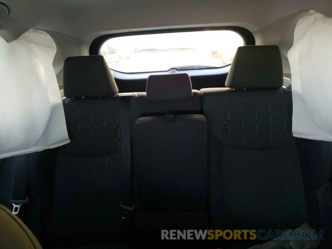 10 Фотография поврежденного автомобиля 2T3RWRFV1LW085847 TOYOTA RAV4 2020