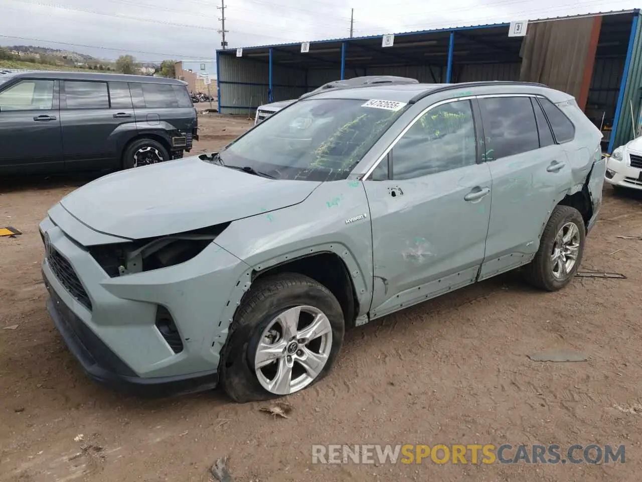 1 Photograph of a damaged car 2T3RWRFV2LW057300 TOYOTA RAV4 2020