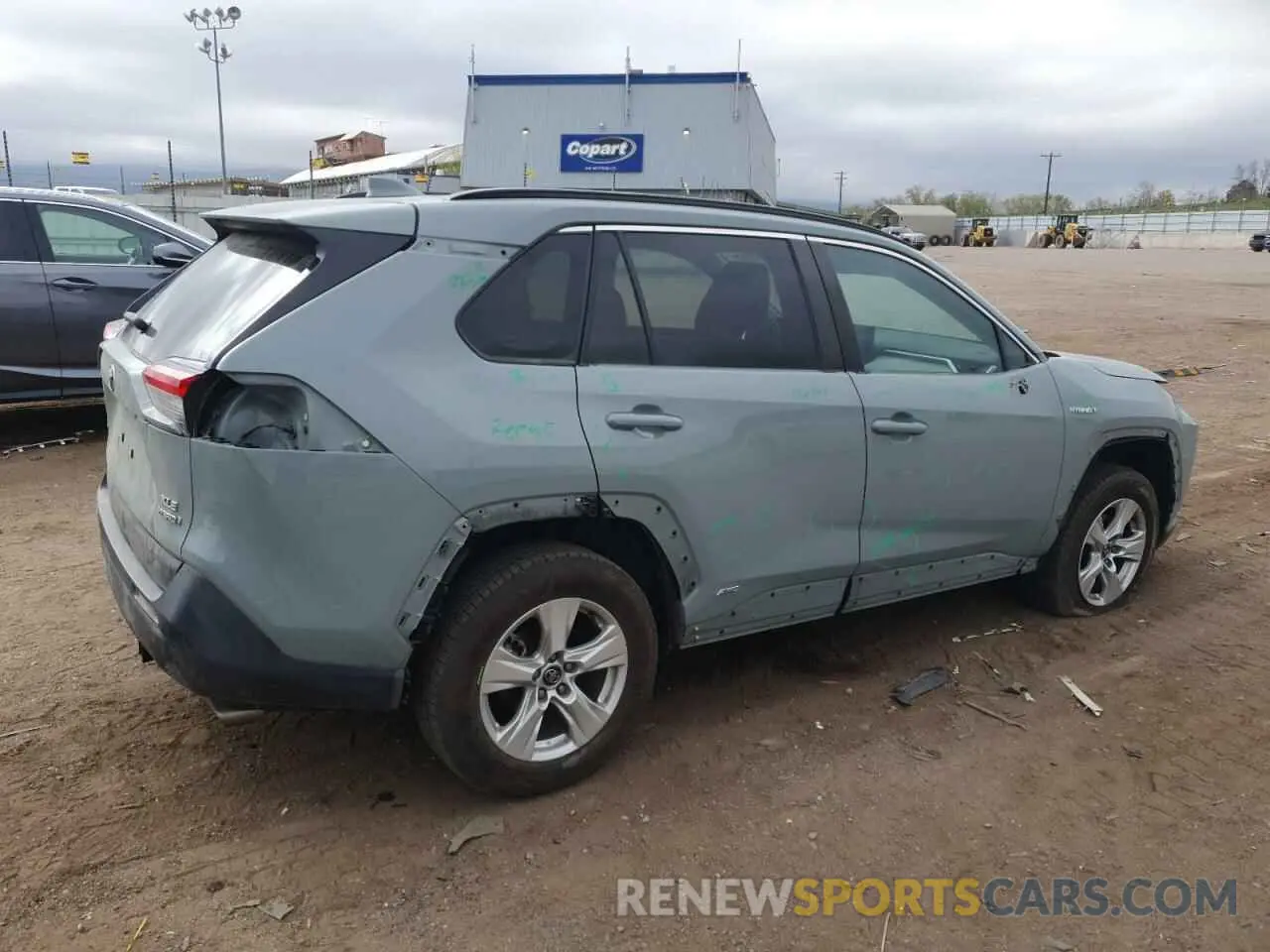 3 Photograph of a damaged car 2T3RWRFV2LW057300 TOYOTA RAV4 2020