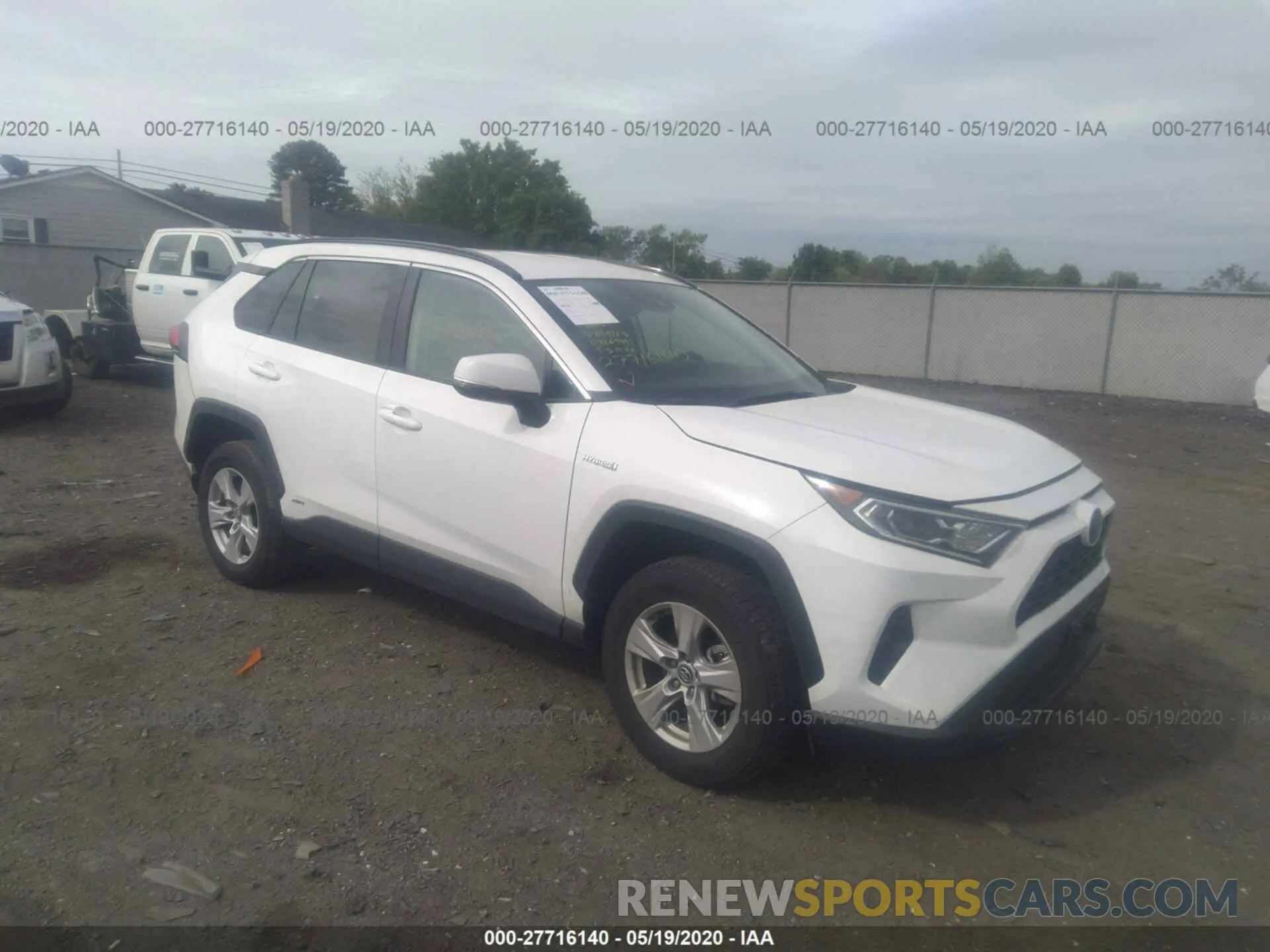 1 Photograph of a damaged car 2T3RWRFV4LW054723 TOYOTA RAV4 2020