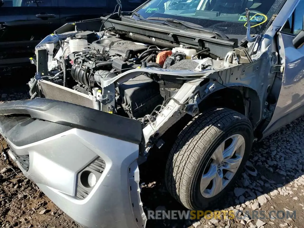 9 Photograph of a damaged car 2T3RWRFV6LW058028 TOYOTA RAV4 2020