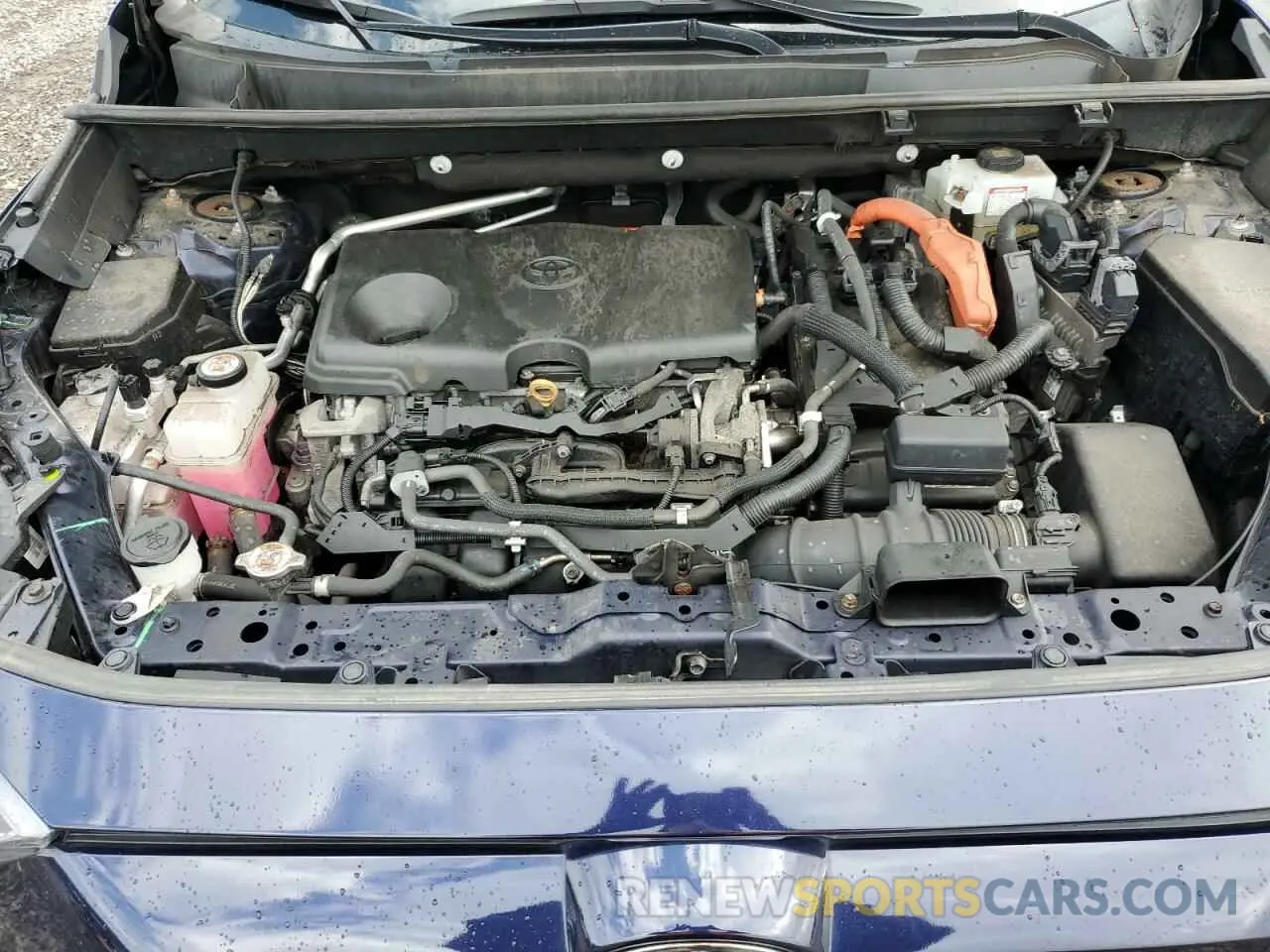 12 Photograph of a damaged car 2T3RWRFV6LW079915 TOYOTA RAV4 2020