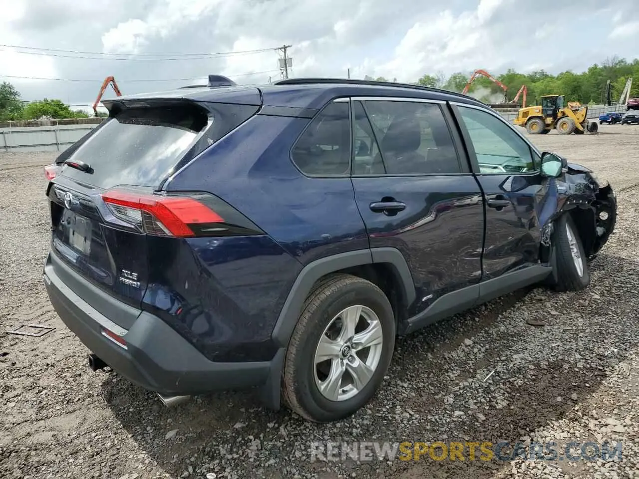 3 Photograph of a damaged car 2T3RWRFV6LW079915 TOYOTA RAV4 2020