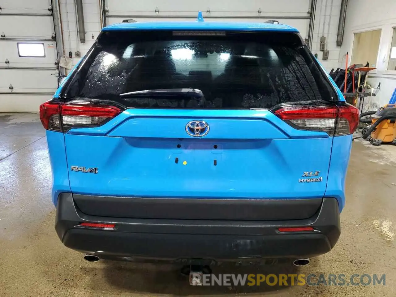 6 Фотография поврежденного автомобиля 2T3RWRFV8LW054126 TOYOTA RAV4 2020