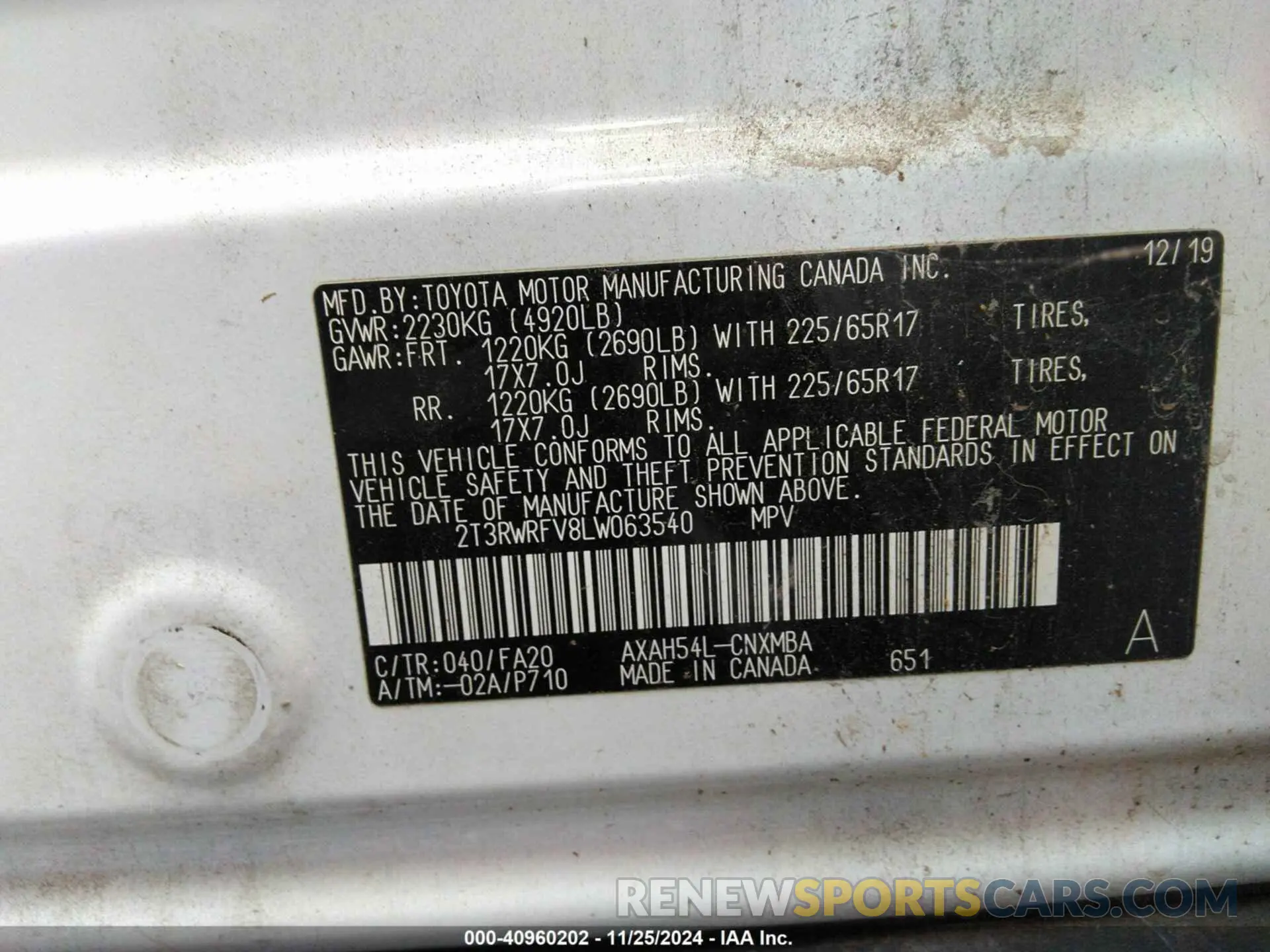9 Photograph of a damaged car 2T3RWRFV8LW063540 TOYOTA RAV4 2020