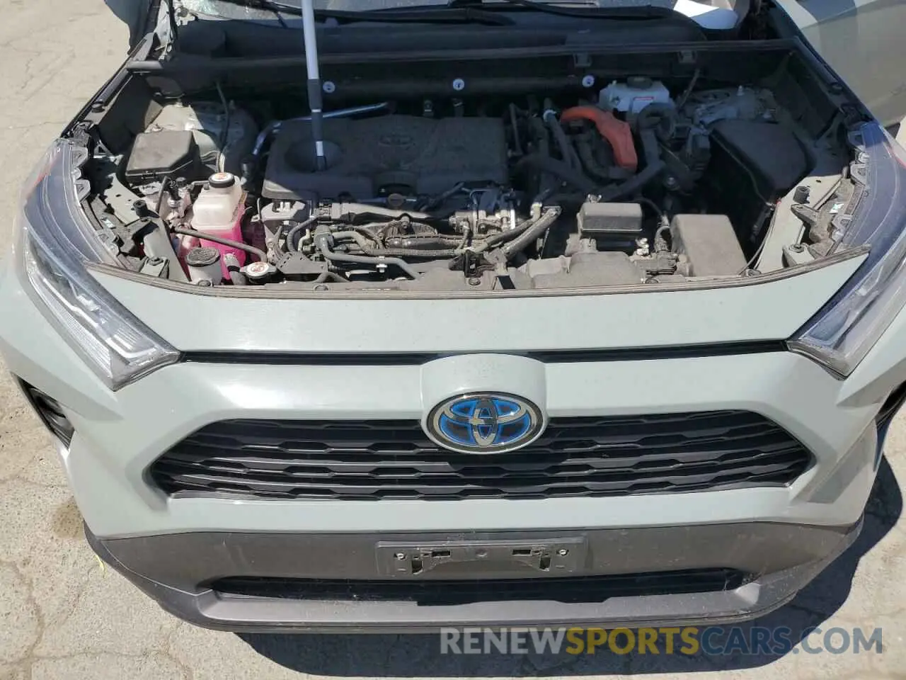 12 Photograph of a damaged car 2T3RWRFVXLW066388 TOYOTA RAV4 2020