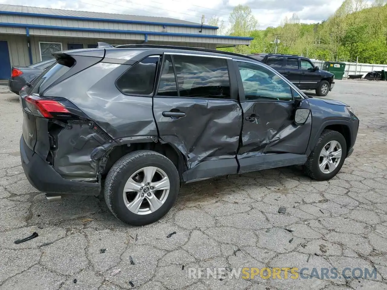 3 Photograph of a damaged car 2T3W1RFV0LC053295 TOYOTA RAV4 2020