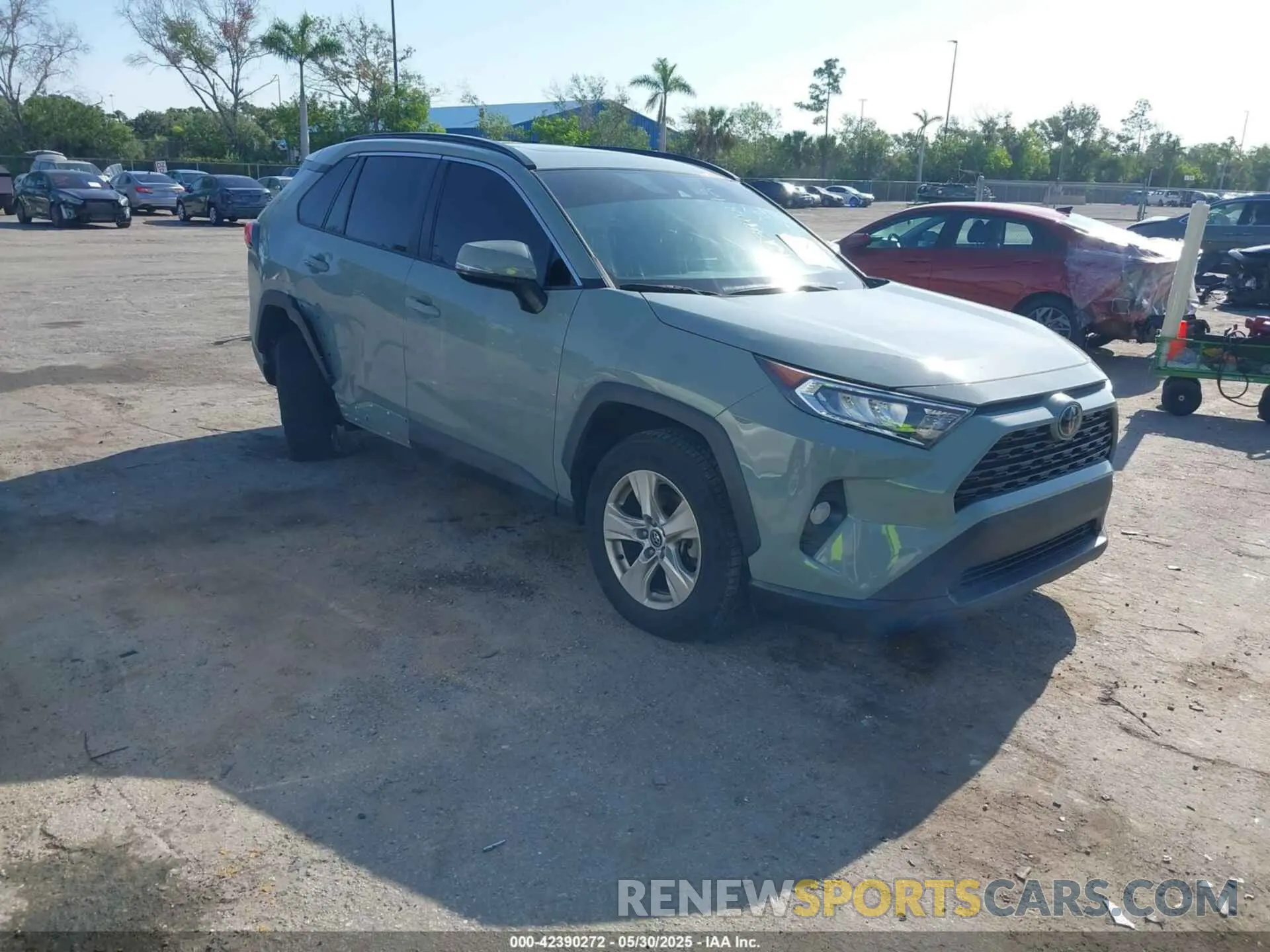1 Фотография поврежденного автомобиля 2T3W1RFV0LC067410 TOYOTA RAV4 2020