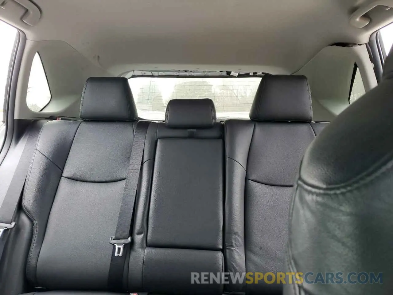10 Фотография поврежденного автомобиля 2T3W1RFV0LC076589 TOYOTA RAV4 2020