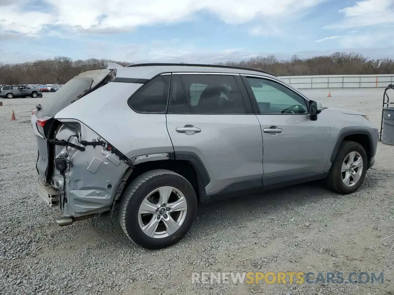 3 Фотография поврежденного автомобиля 2T3W1RFV0LC076589 TOYOTA RAV4 2020