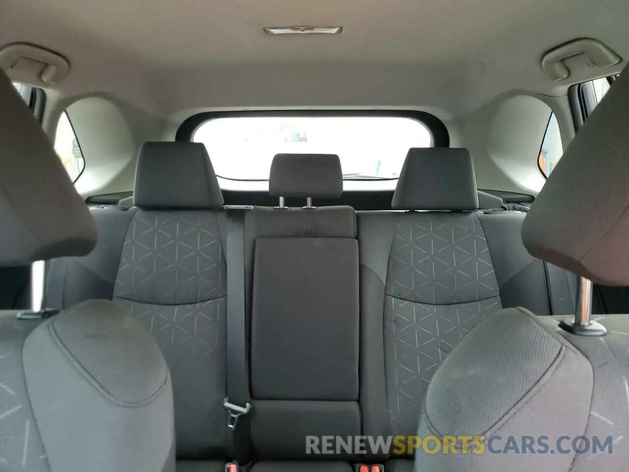 10 Фотография поврежденного автомобиля 2T3W1RFV0LC084367 TOYOTA RAV4 2020