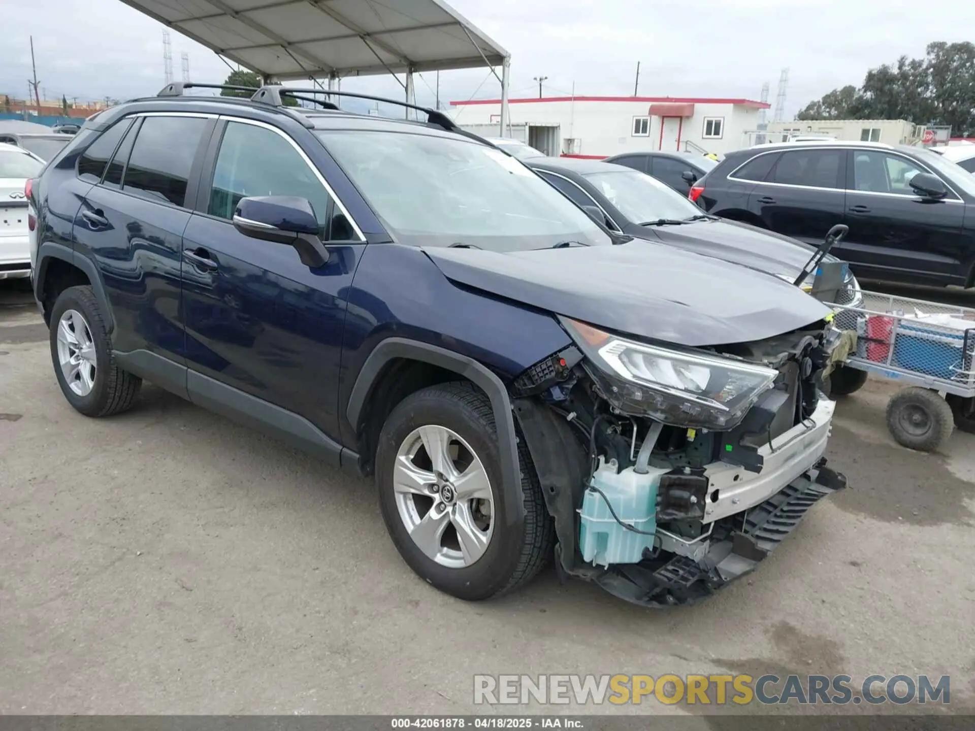 1 Фотография поврежденного автомобиля 2T3W1RFV0LW074520 TOYOTA RAV4 2020