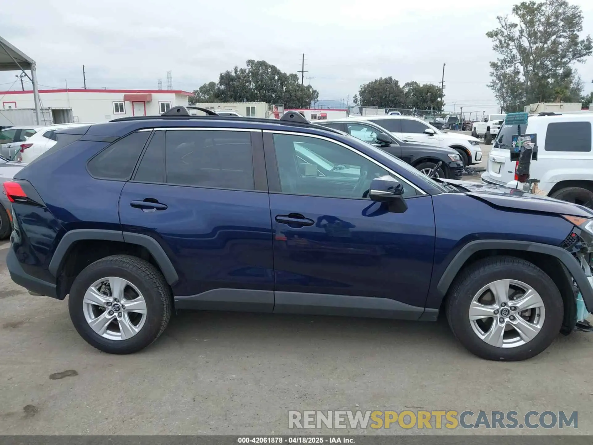 14 Фотография поврежденного автомобиля 2T3W1RFV0LW074520 TOYOTA RAV4 2020