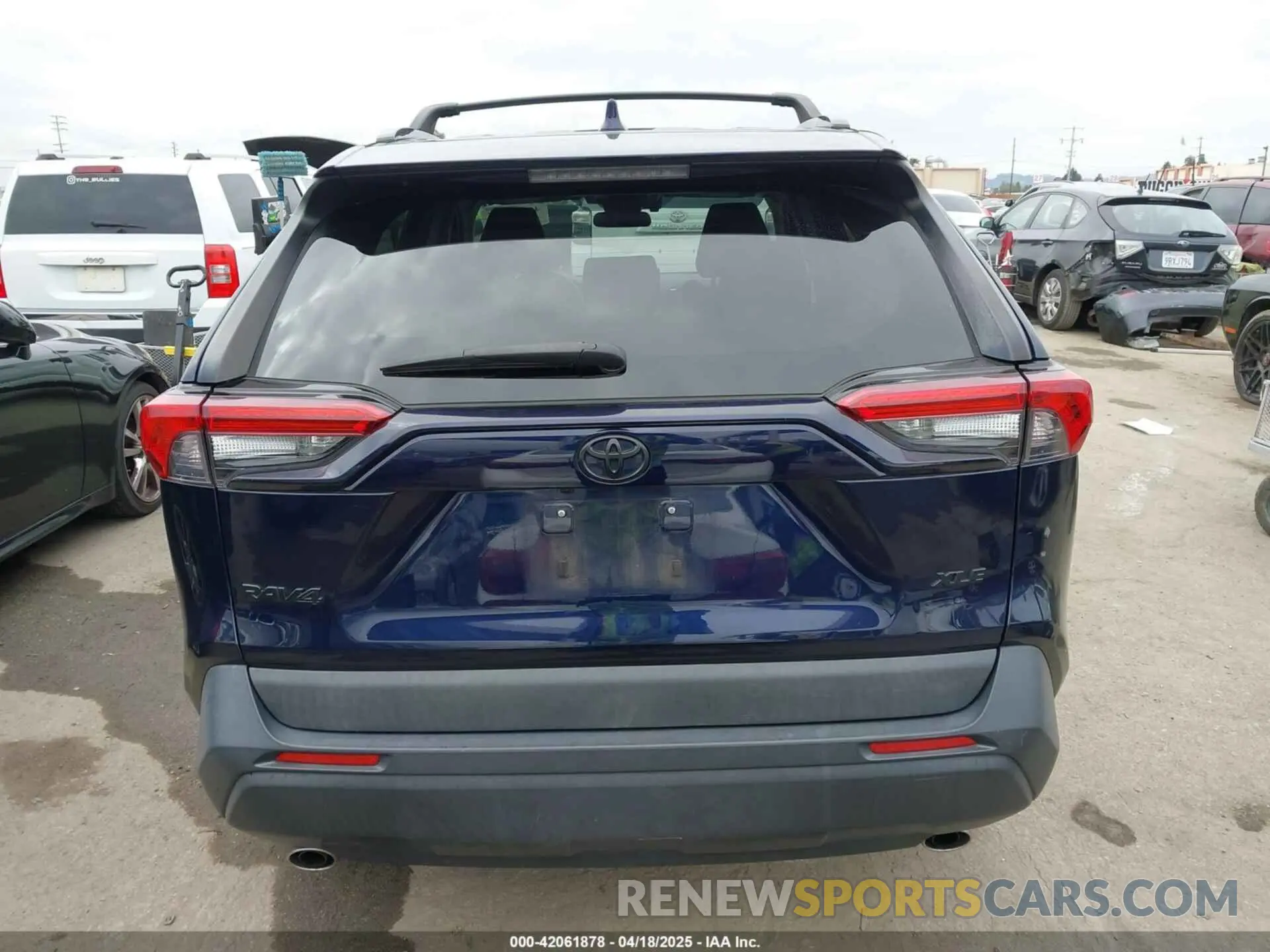 17 Фотография поврежденного автомобиля 2T3W1RFV0LW074520 TOYOTA RAV4 2020