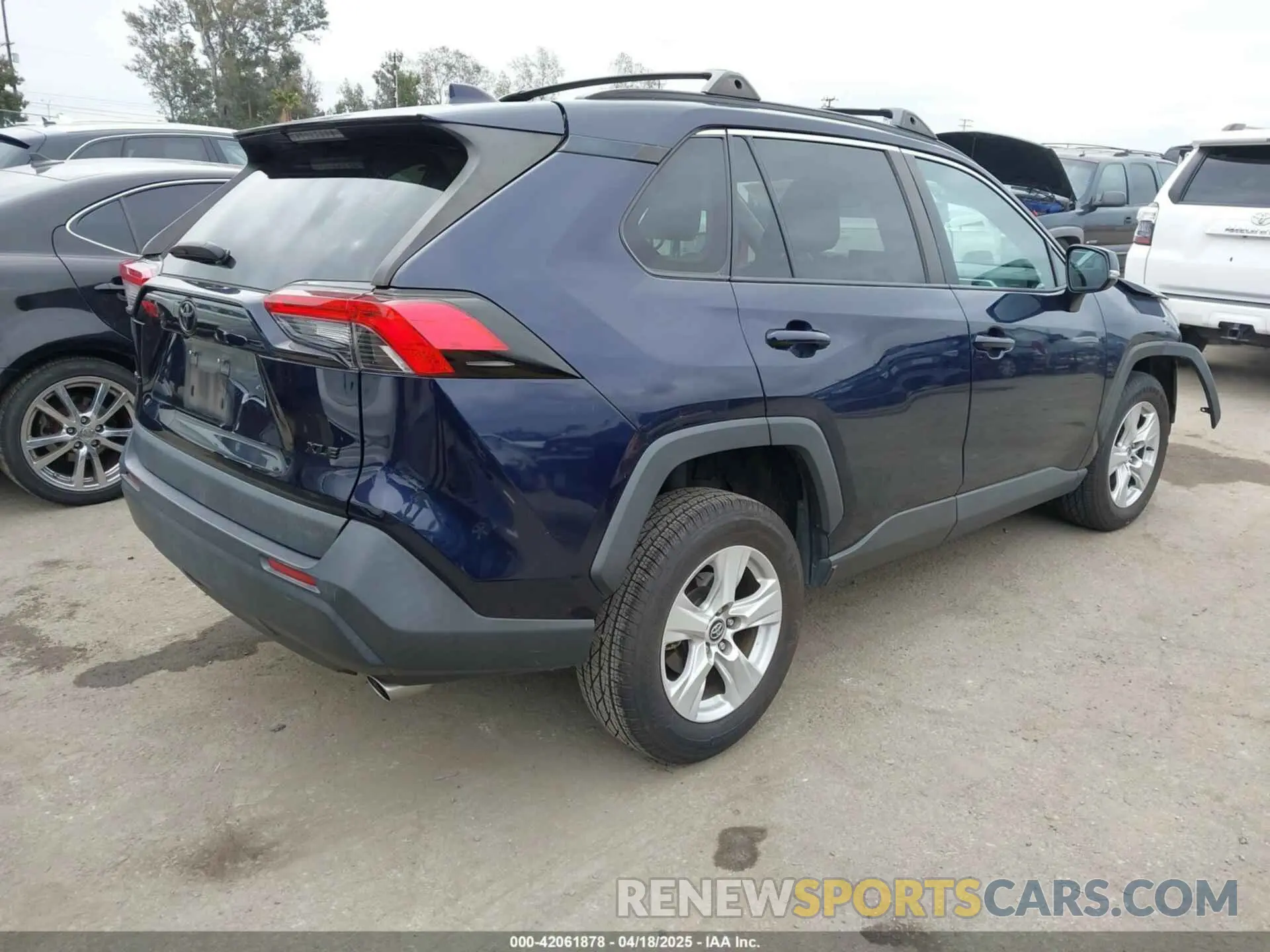 4 Фотография поврежденного автомобиля 2T3W1RFV0LW074520 TOYOTA RAV4 2020