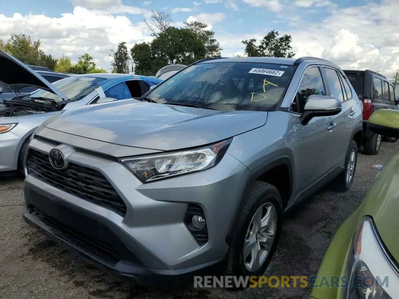 2 Фотография поврежденного автомобиля 2T3W1RFV0LW093407 TOYOTA RAV4 2020