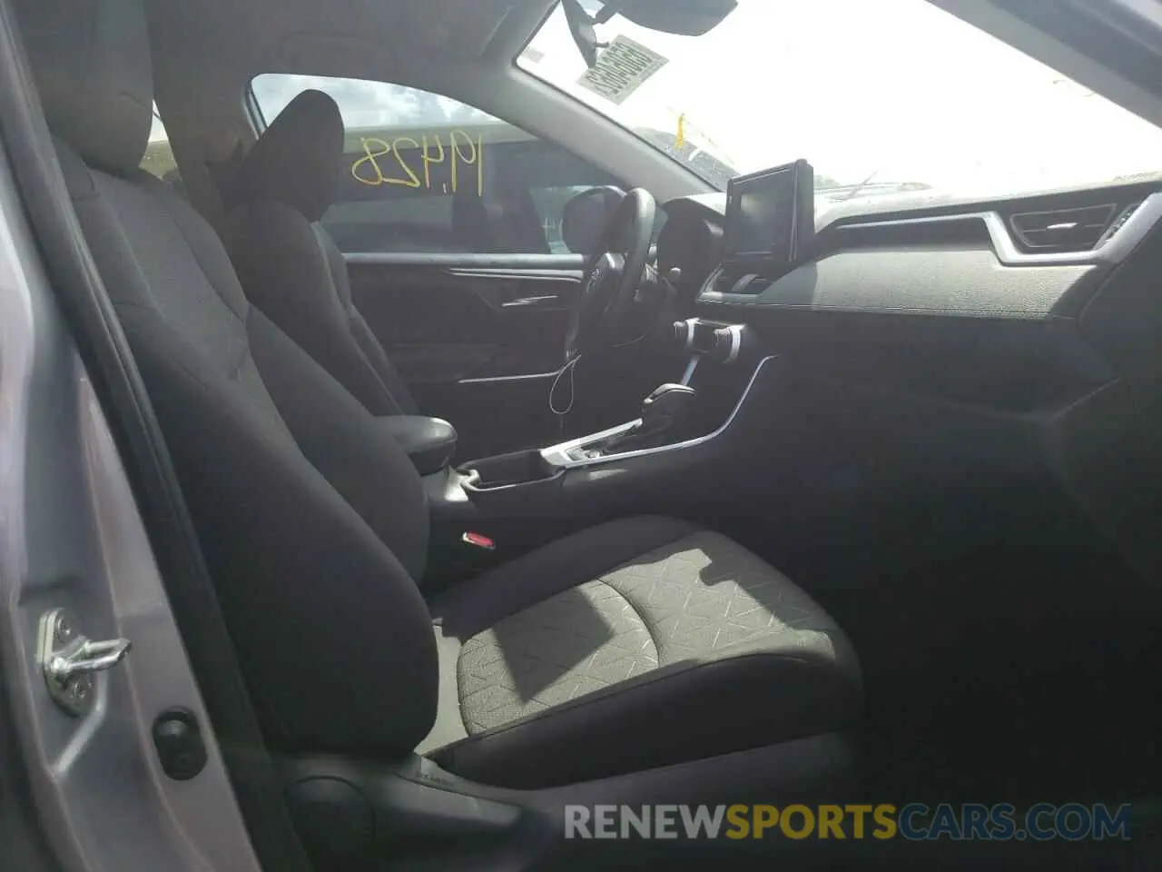 5 Фотография поврежденного автомобиля 2T3W1RFV0LW093407 TOYOTA RAV4 2020