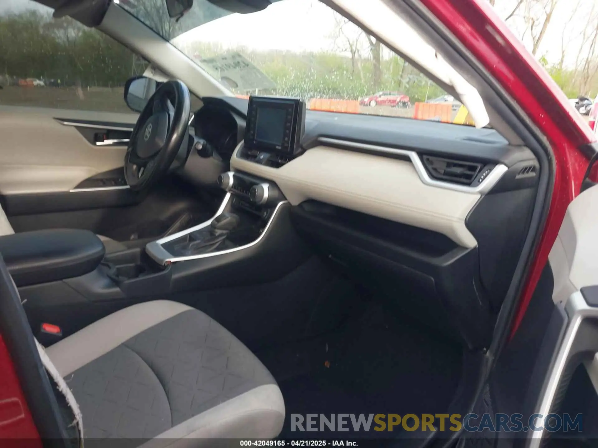 5 Фотография поврежденного автомобиля 2T3W1RFV1LC052043 TOYOTA RAV4 2020