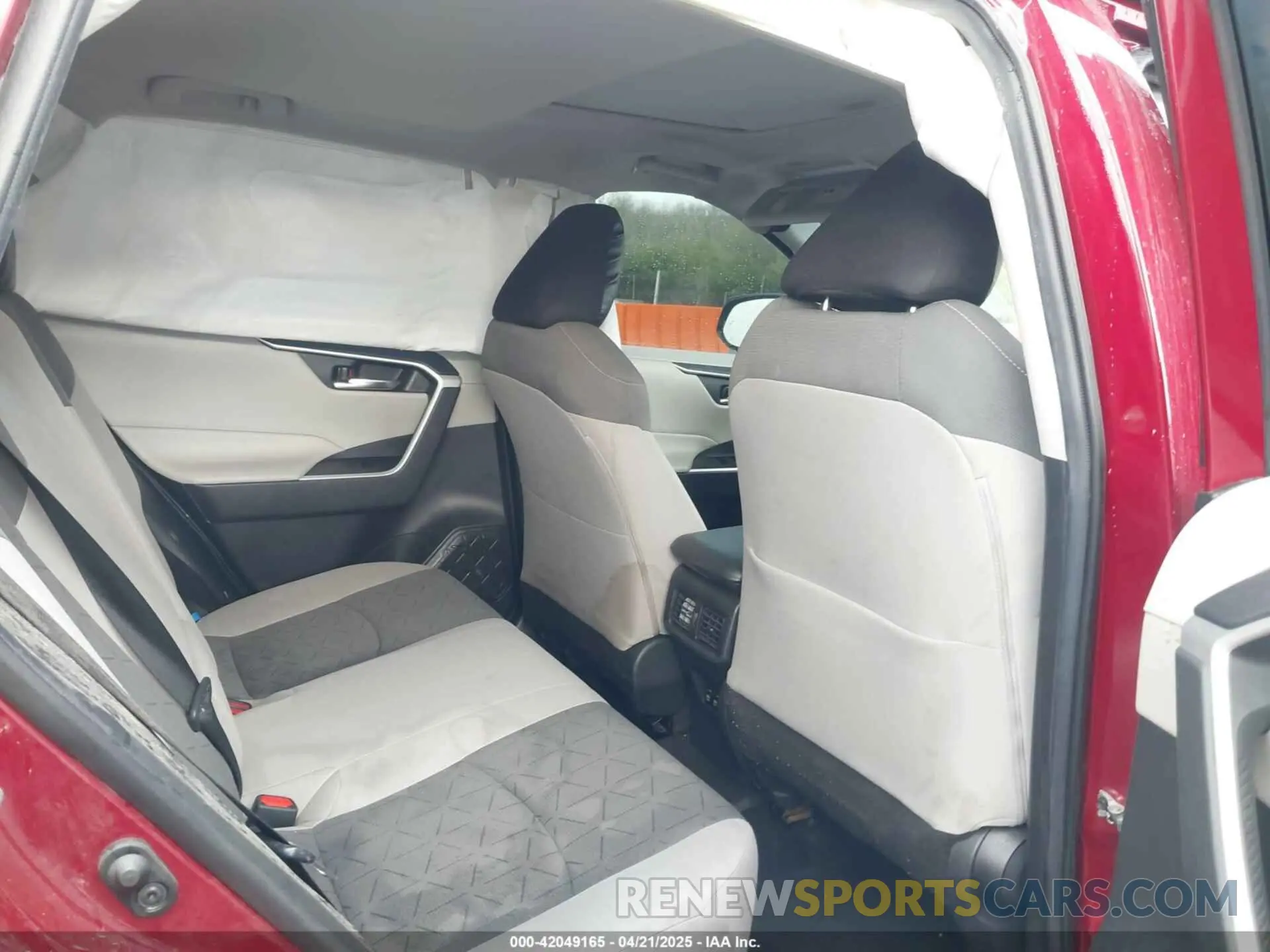 8 Фотография поврежденного автомобиля 2T3W1RFV1LC052043 TOYOTA RAV4 2020
