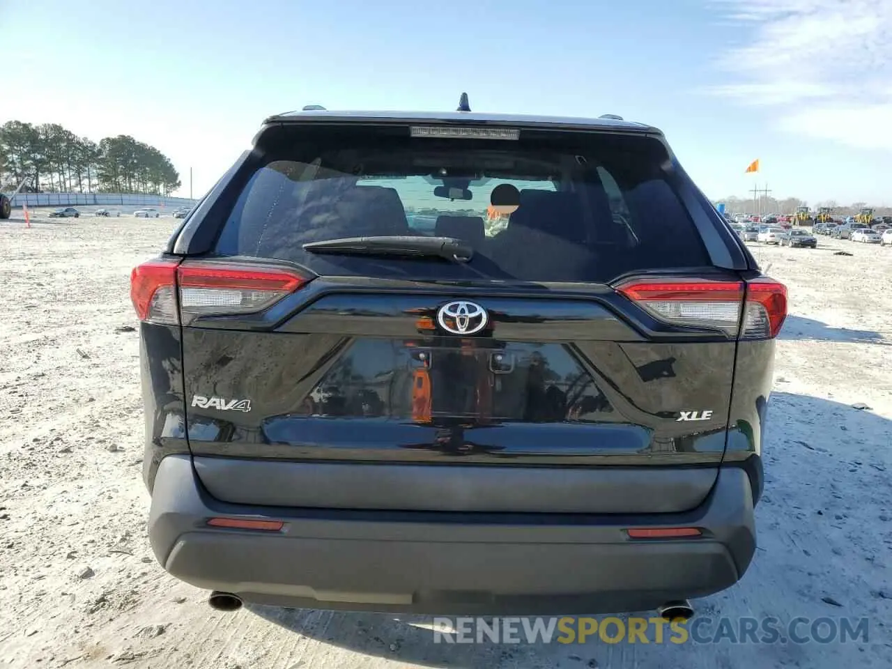 6 Фотография поврежденного автомобиля 2T3W1RFV1LC084071 TOYOTA RAV4 2020