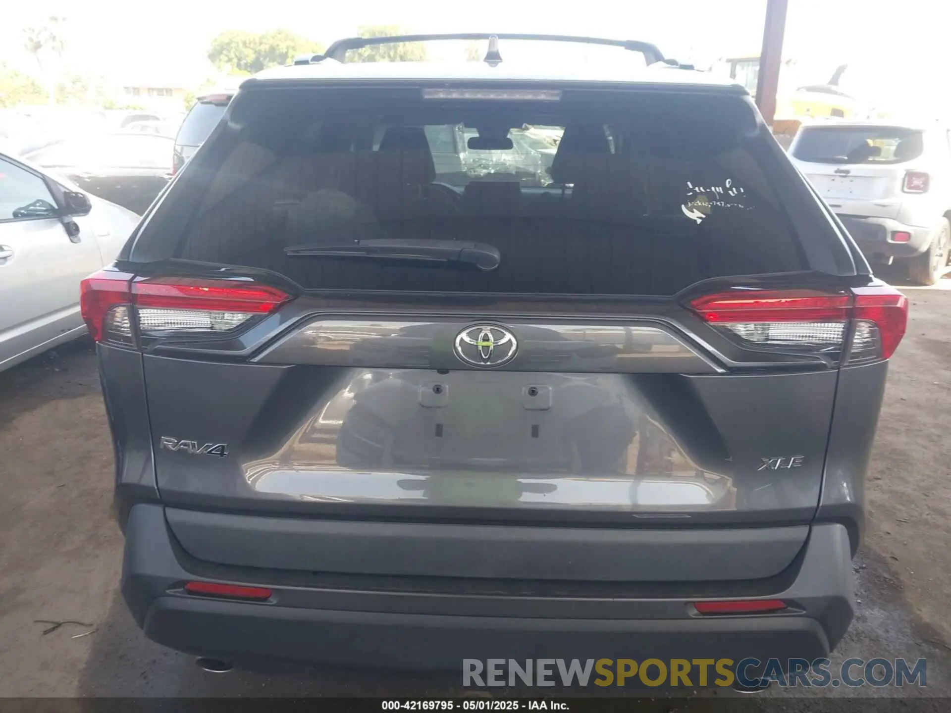 16 Фотография поврежденного автомобиля 2T3W1RFV1LW079645 TOYOTA RAV4 2020