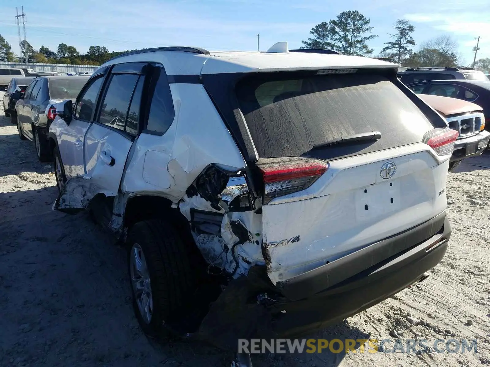 3 Photograph of a damaged car 2T3W1RFV1LW091181 TOYOTA RAV4 2020