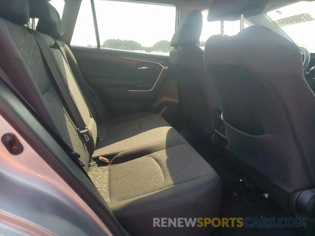 10 Фотография поврежденного автомобиля 2T3W1RFV1LW091827 TOYOTA RAV4 2020