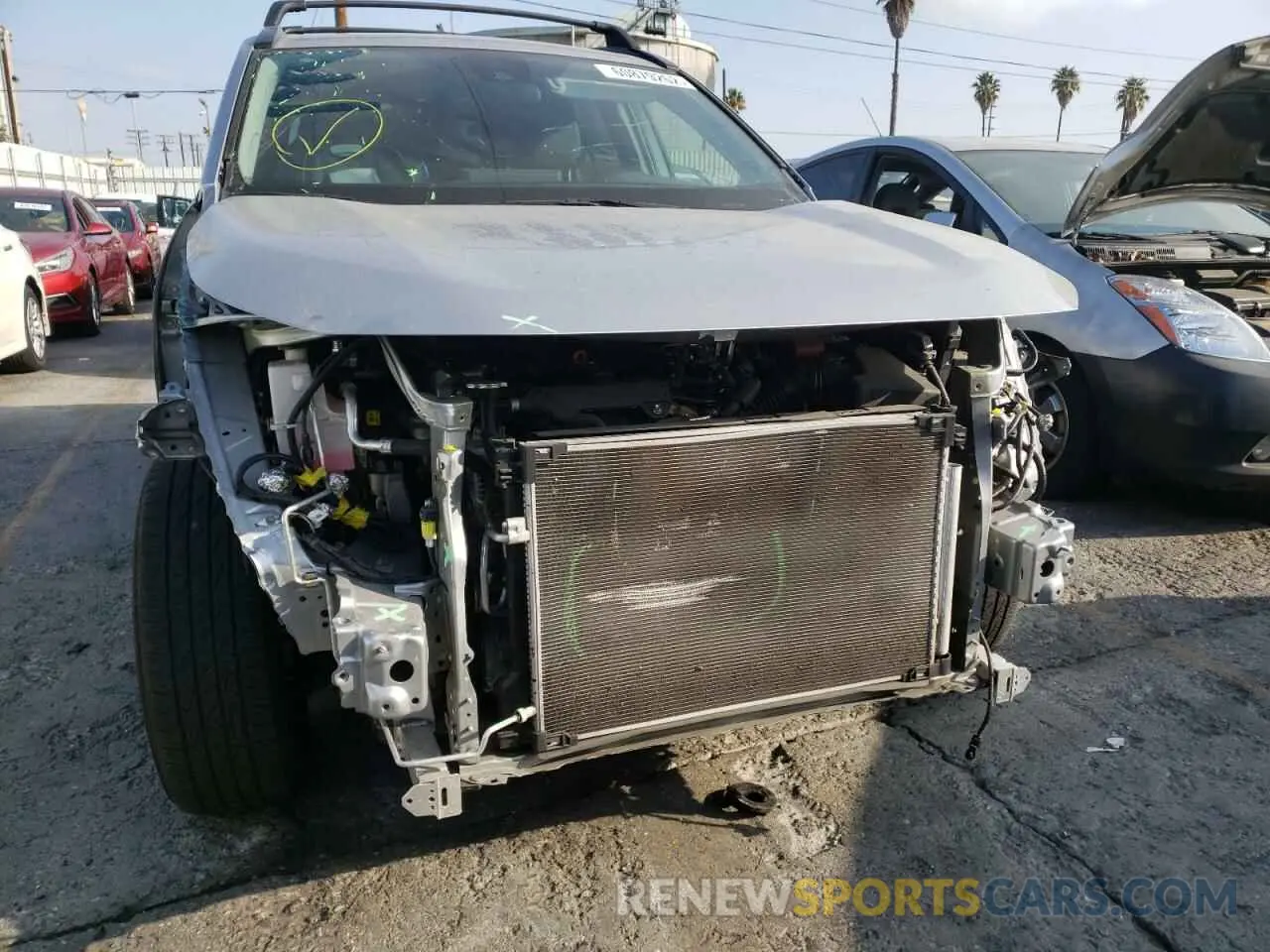 9 Фотография поврежденного автомобиля 2T3W1RFV1LW097188 TOYOTA RAV4 2020
