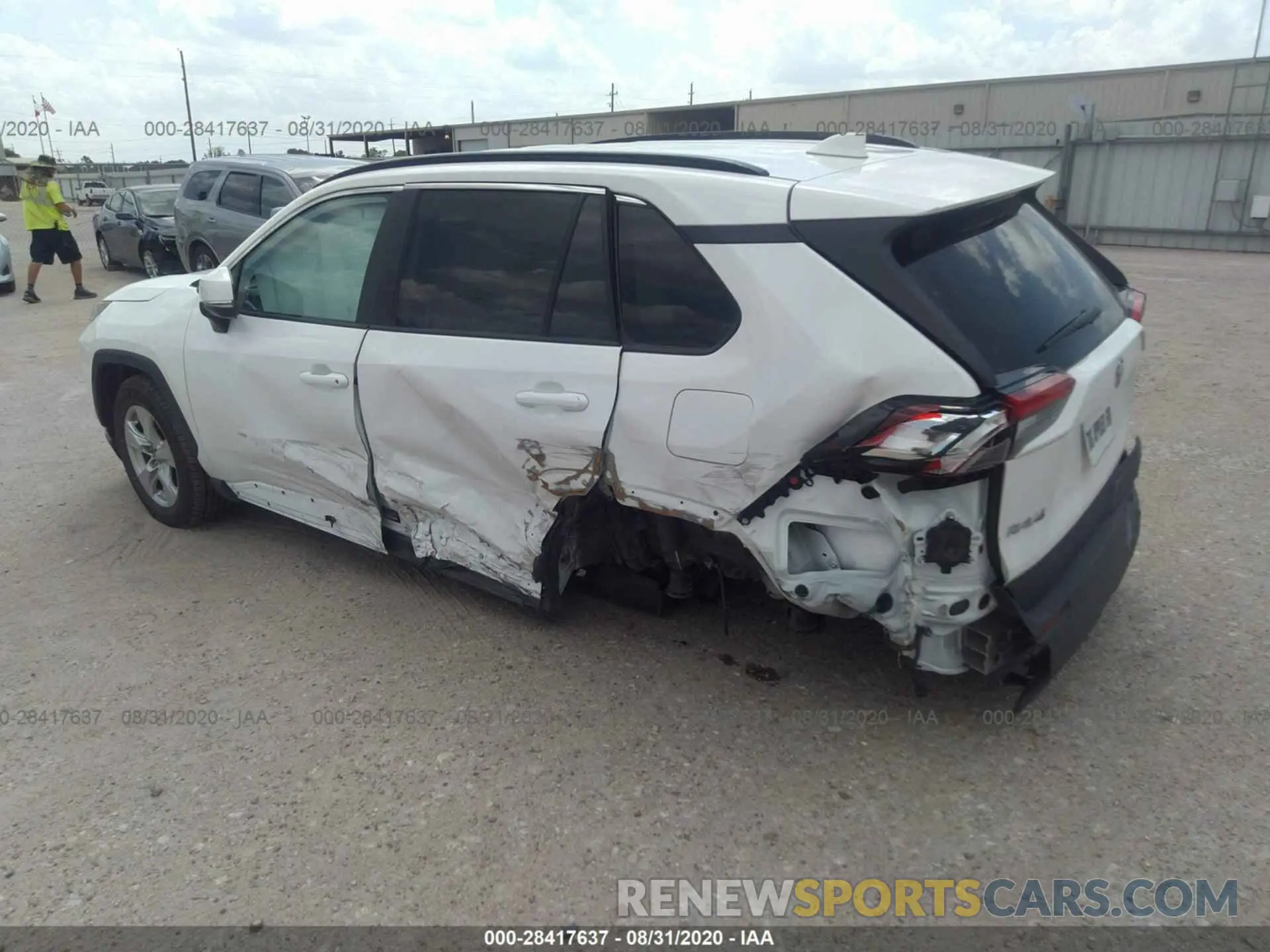 3 Photograph of a damaged car 2T3W1RFV2LC044856 TOYOTA RAV4 2020